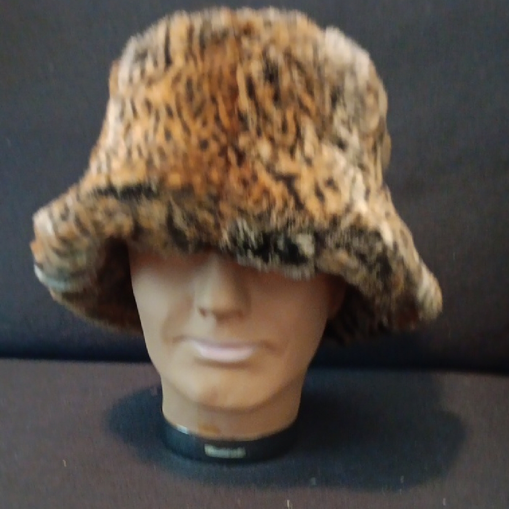Kenneth Cole Brown and Tan Faux Fur Leopard Bucket Hat Accessories
